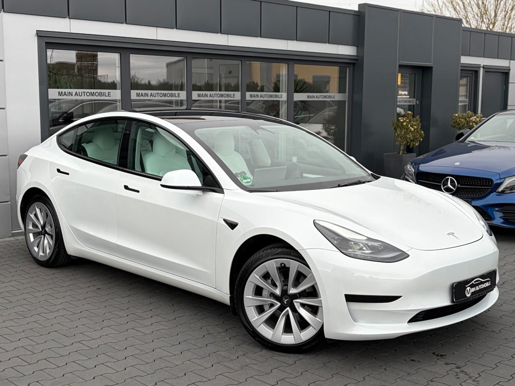 Tesla Model 3 Standard Range