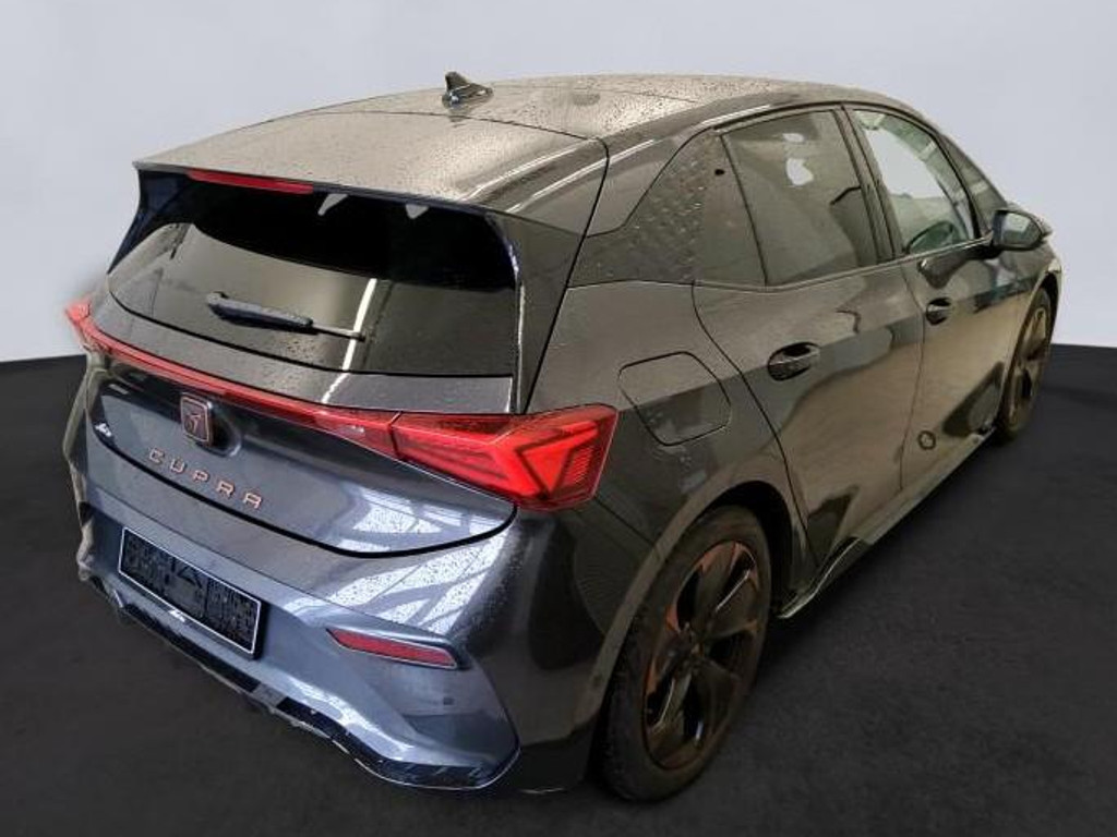 Cupra Born KEYLESS BEATS PANO SHZ LM19