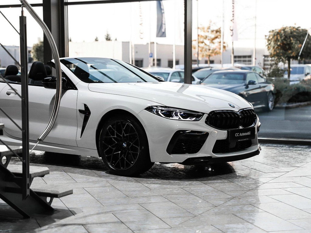 BMW M8