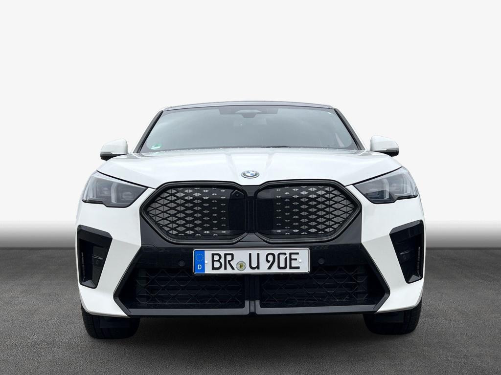 BMW iX2