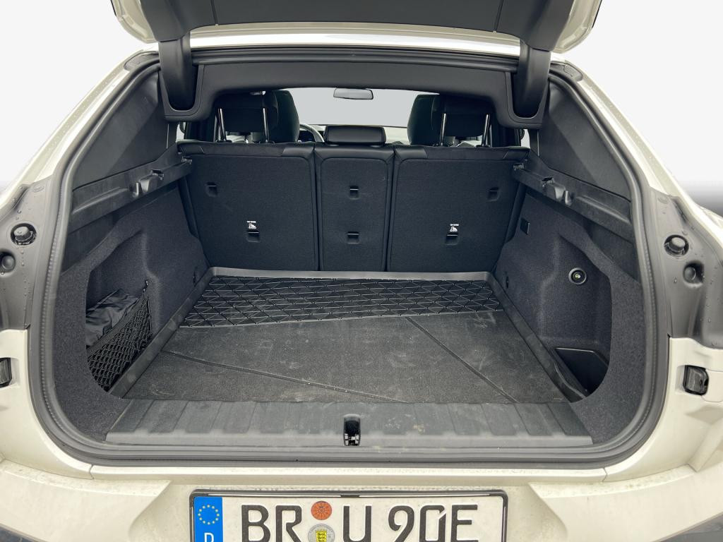 BMW iX2