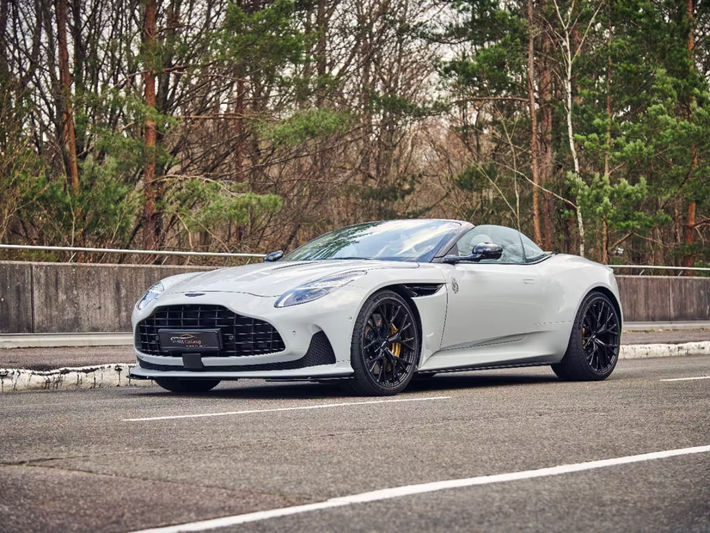 Aston Martin DB12 Volante / Apex Grey / Bowers & Wilkins