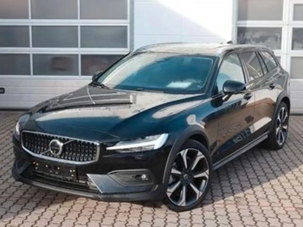 Volvo V60 Cross Country AWD Ultimate
