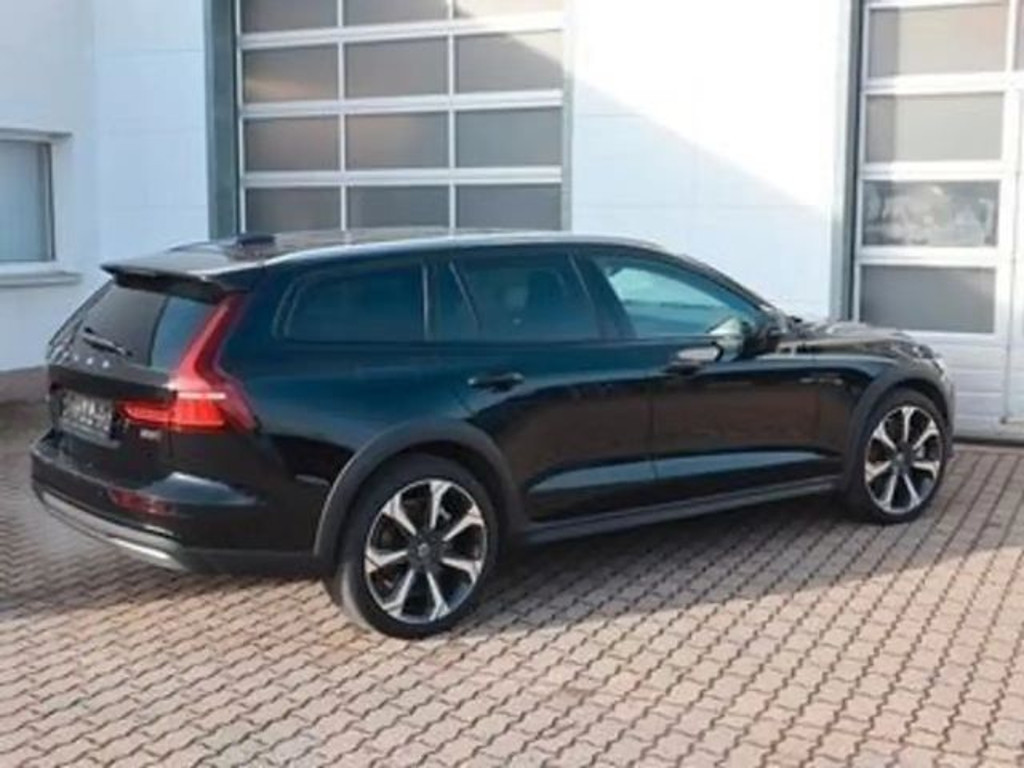 Volvo V60 Cross Country