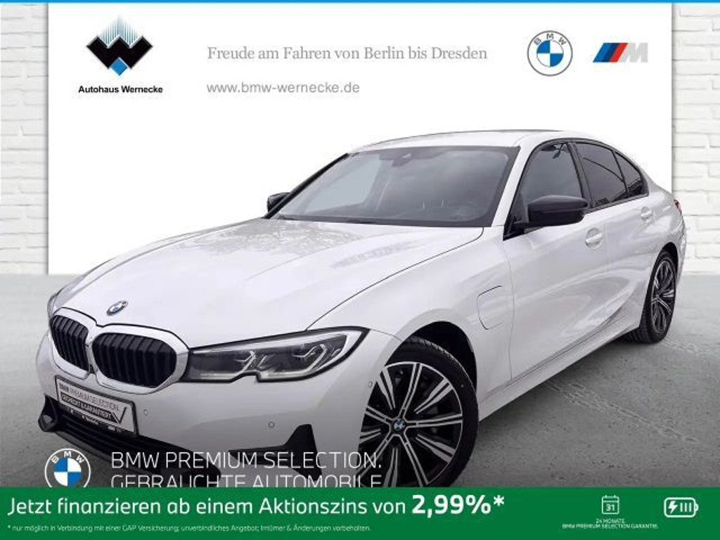 BMW 3 Serie 330 Sport Line Sedan 330e