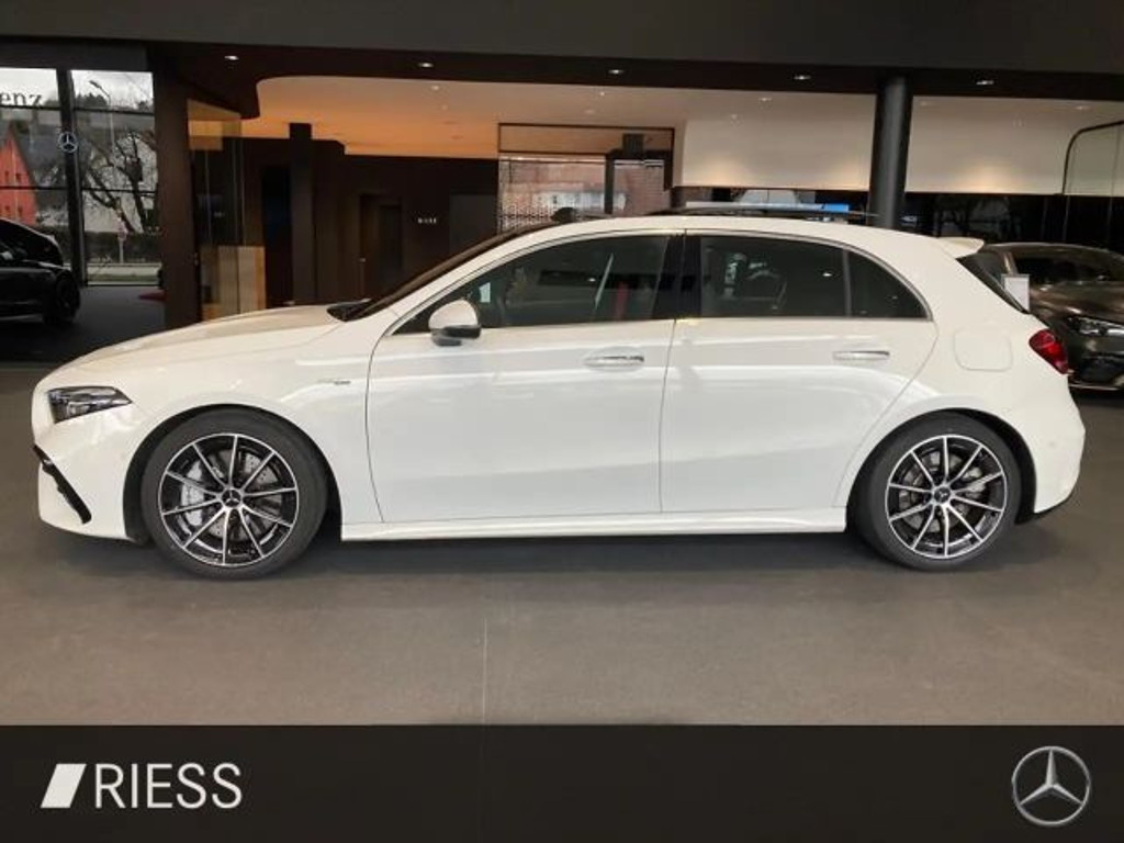 Mercedes-Benz A-Klasse A 35 AMG 4MATIC AMG Line