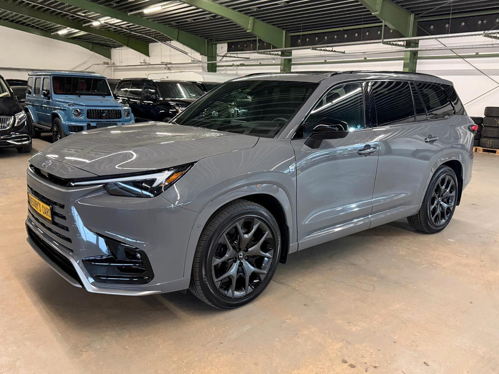 Lexus TX-Serie