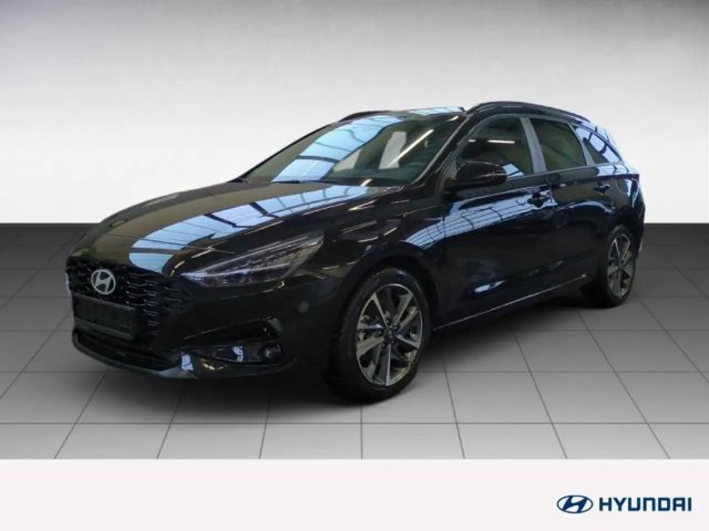 Hyundai i30 KOMBI AUTOMATIK+NAVI+SITZHZG+LENKRADHZG+ALUFELGEN