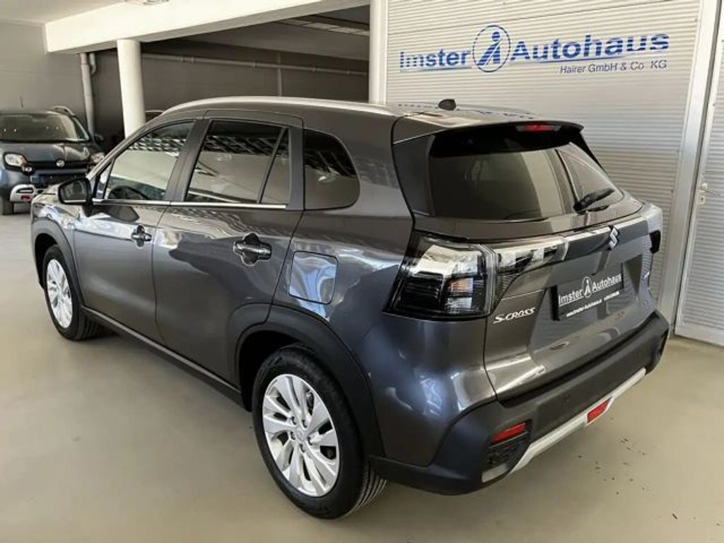 Suzuki S-Cross