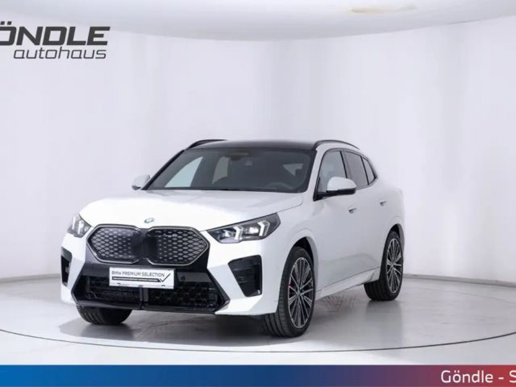 BMW iX2 xDrive30