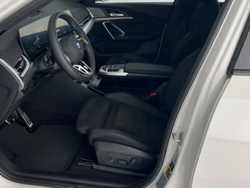 BMW iX2