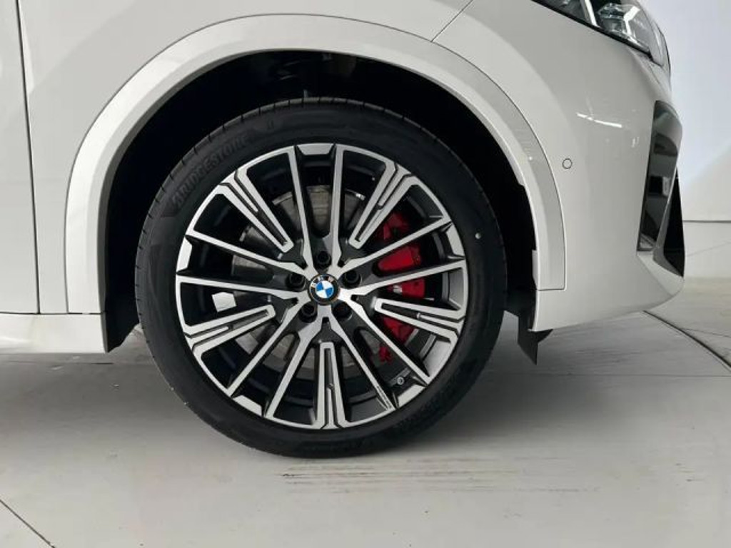 BMW iX2