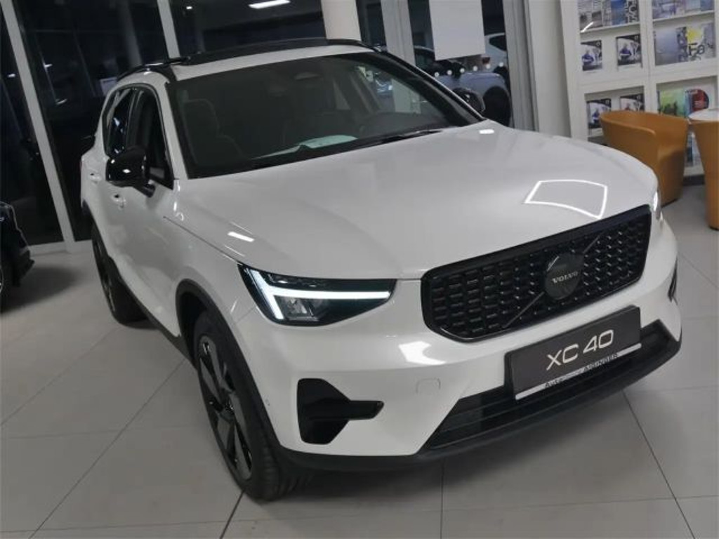 Volvo XC40 Plus