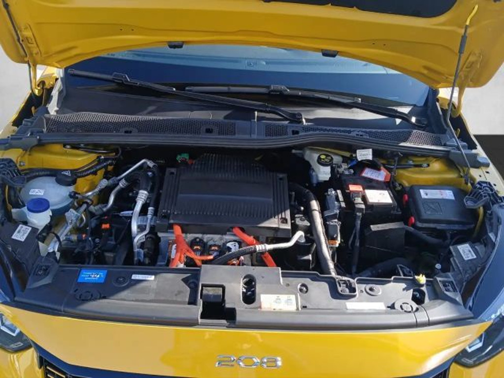 Peugeot e-208