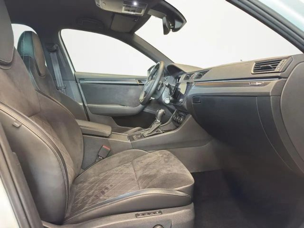 Skoda Superb Combi Sportline 2.0 TDI