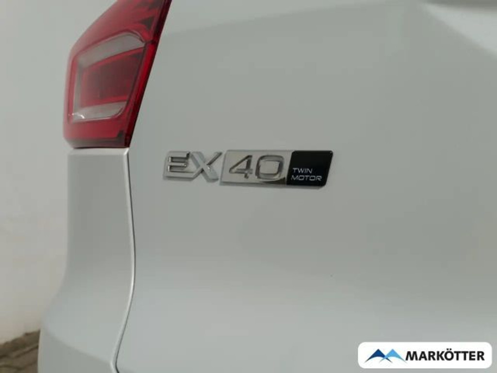 Volvo EX40