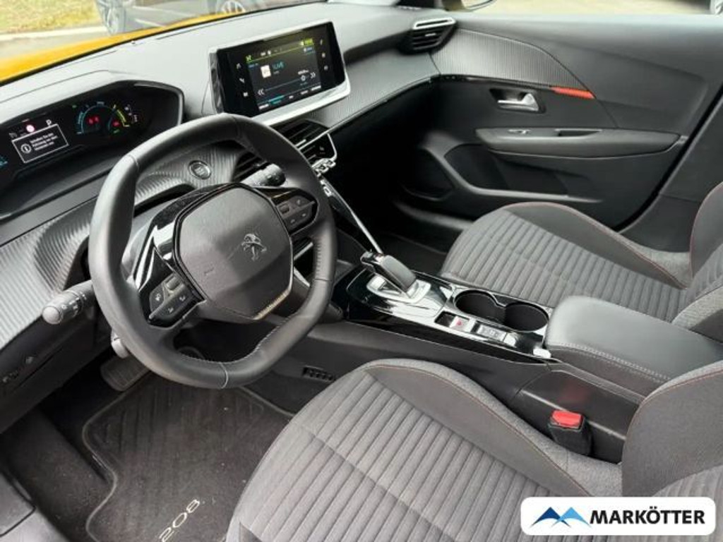 Peugeot e-208