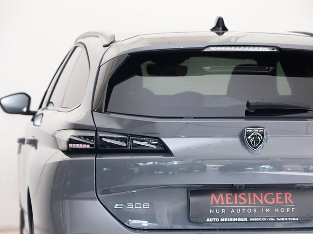 Peugeot e-308