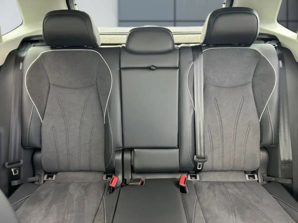 Volkswagen Tiguan DSG 1.5 eTSI Elegance Elegance