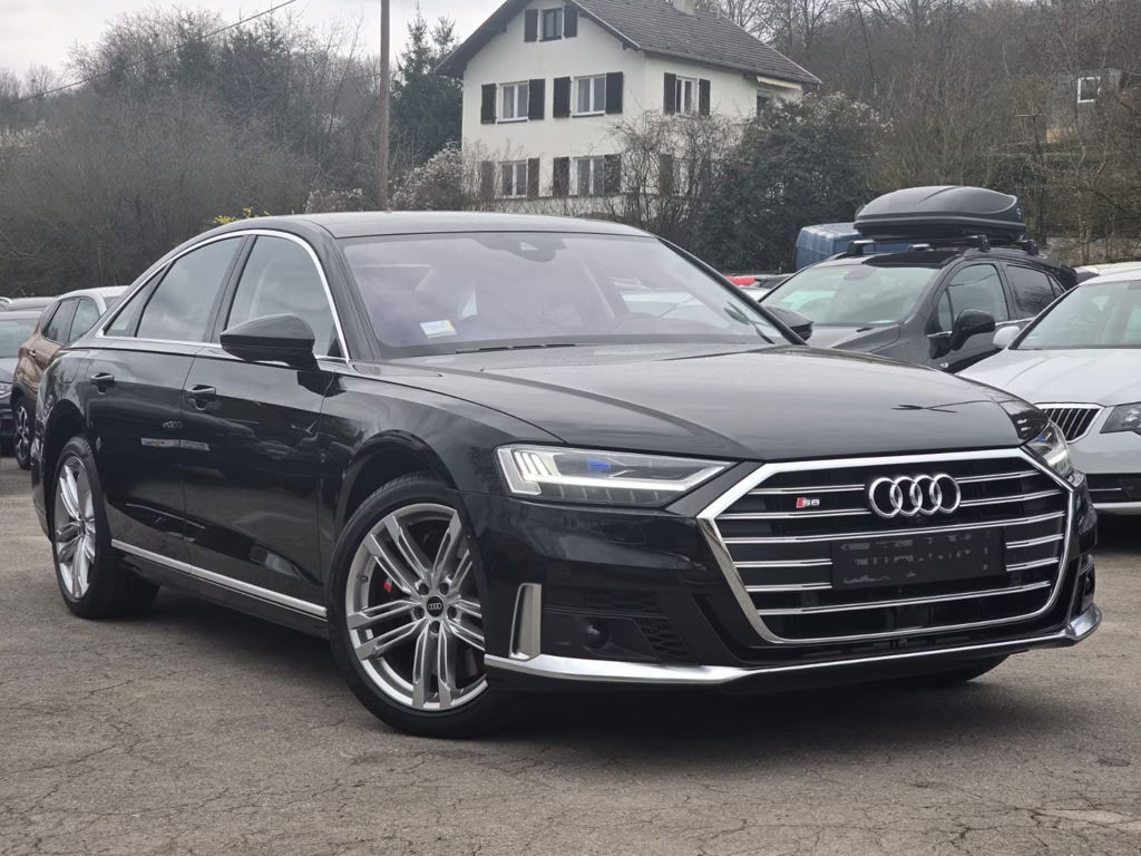 Audi S8