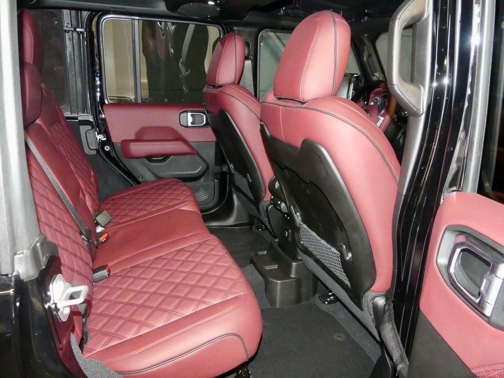 Jeep Wrangler Sahara