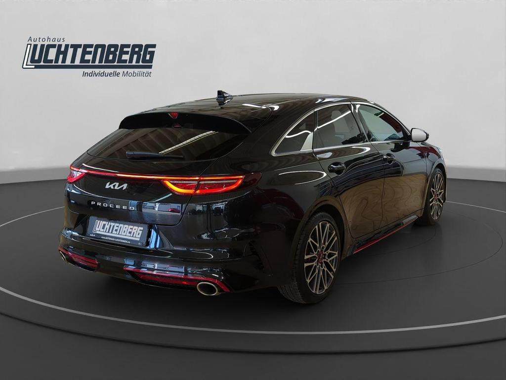 Kia ProCeed