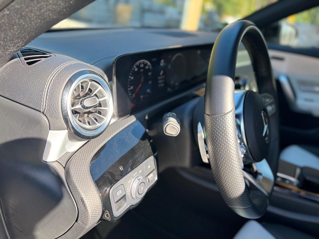 Mercedes-Benz CLA-Klasse CLA 250 AMG Line Shooting Brake