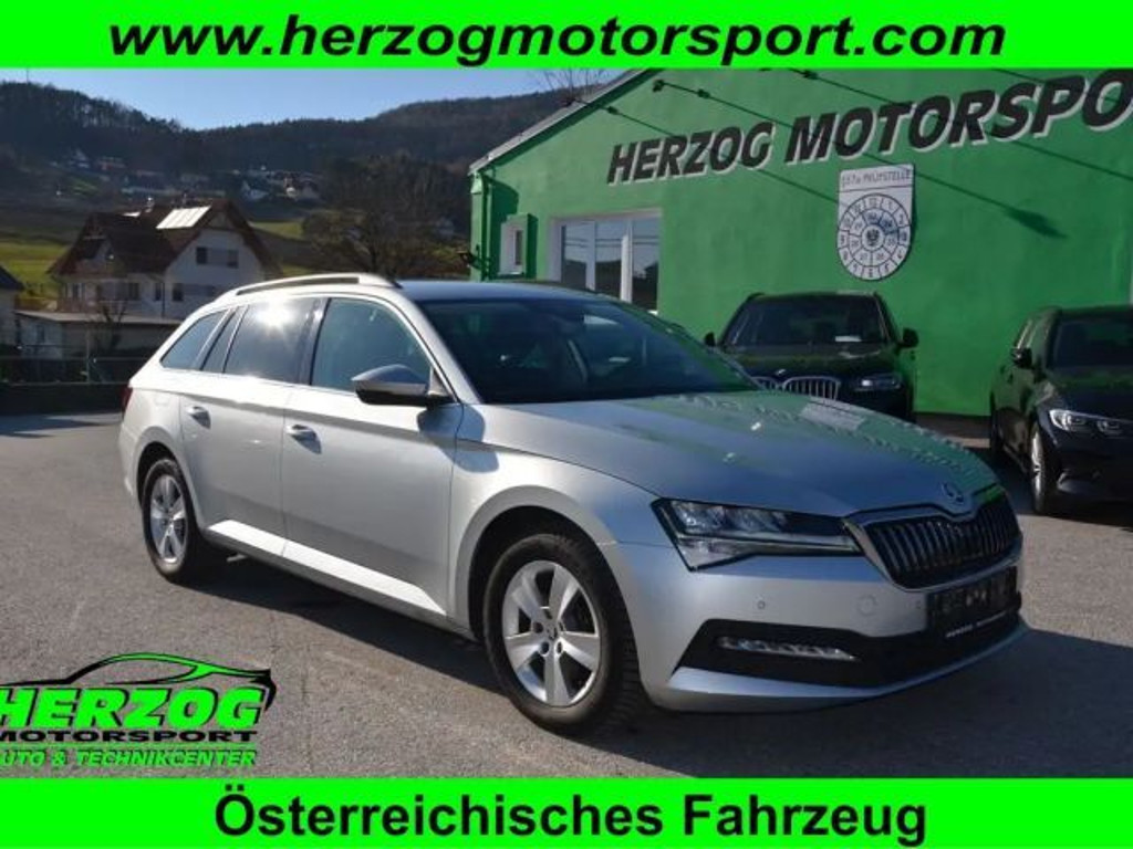 Skoda Superb Superb Kombi 2,0 TDI DSG LED VIRTUAL KAMERA 1.BES