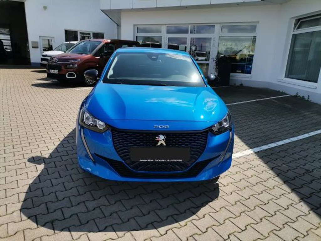 Peugeot e-208