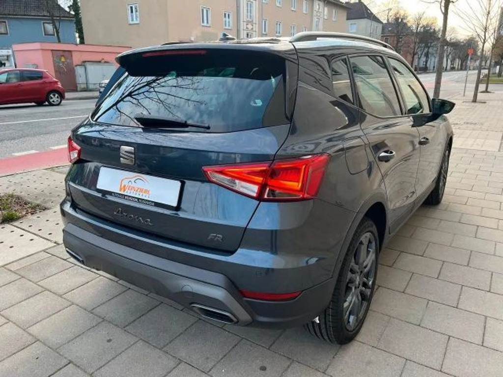 Seat Arona