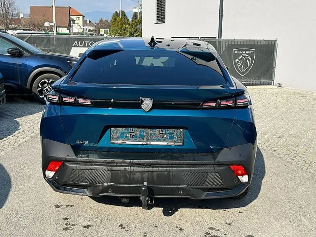 Peugeot 408