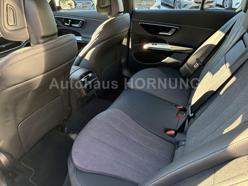 Mercedes-Benz E-Klasse E 200 AVANTGARDE Sedan