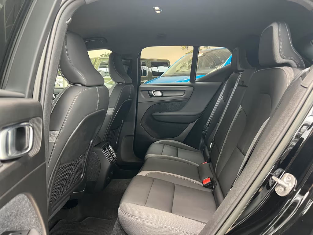 Volvo EX40