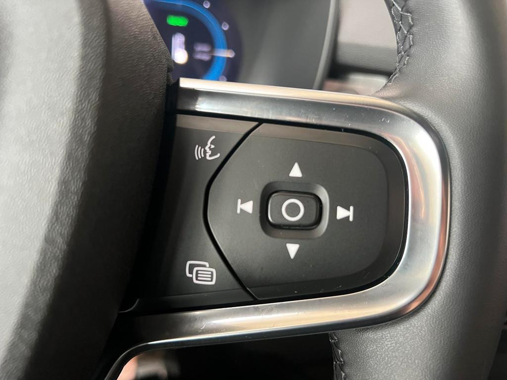 Volvo EX40
