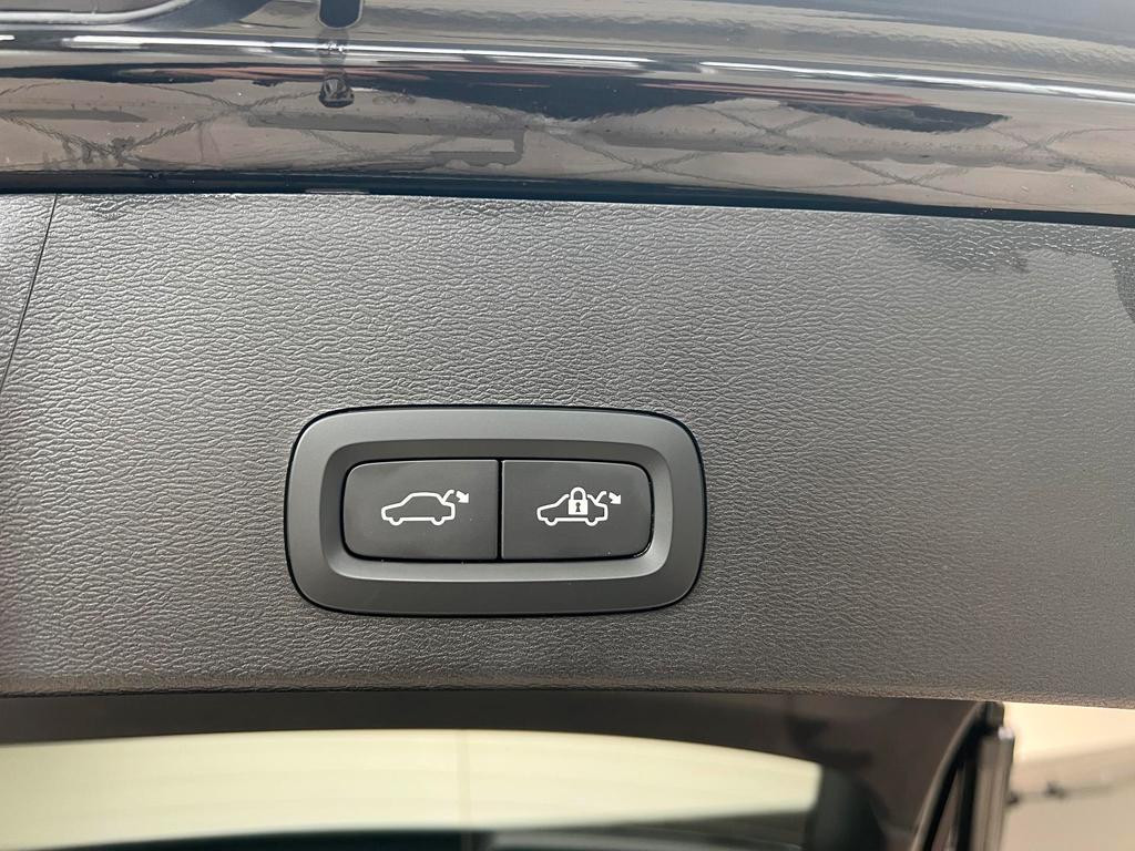 Volvo EX40