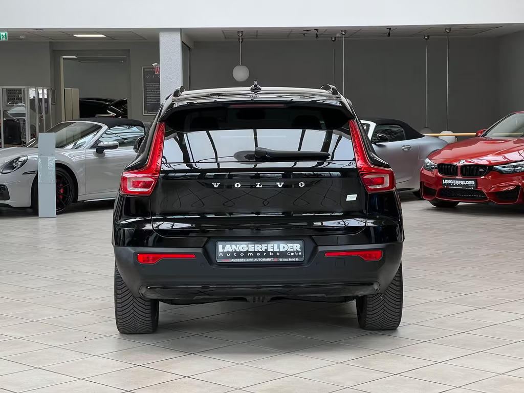 Volvo EX40