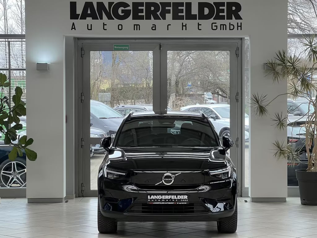 Volvo EX40