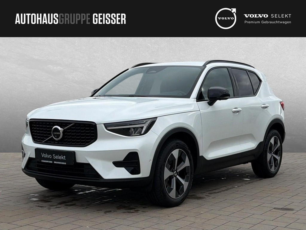 Volvo XC40 Plus Dark