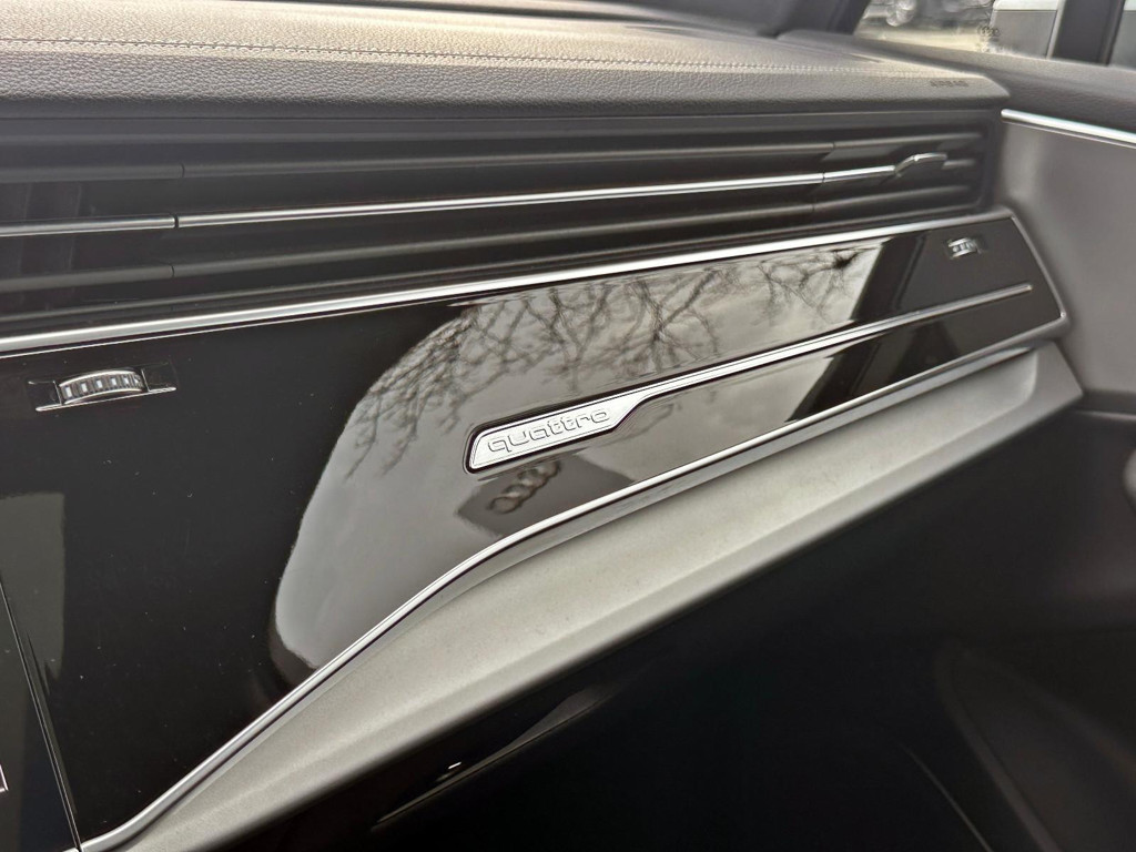 Audi Q7 Quattro S-Line 55 TFSI