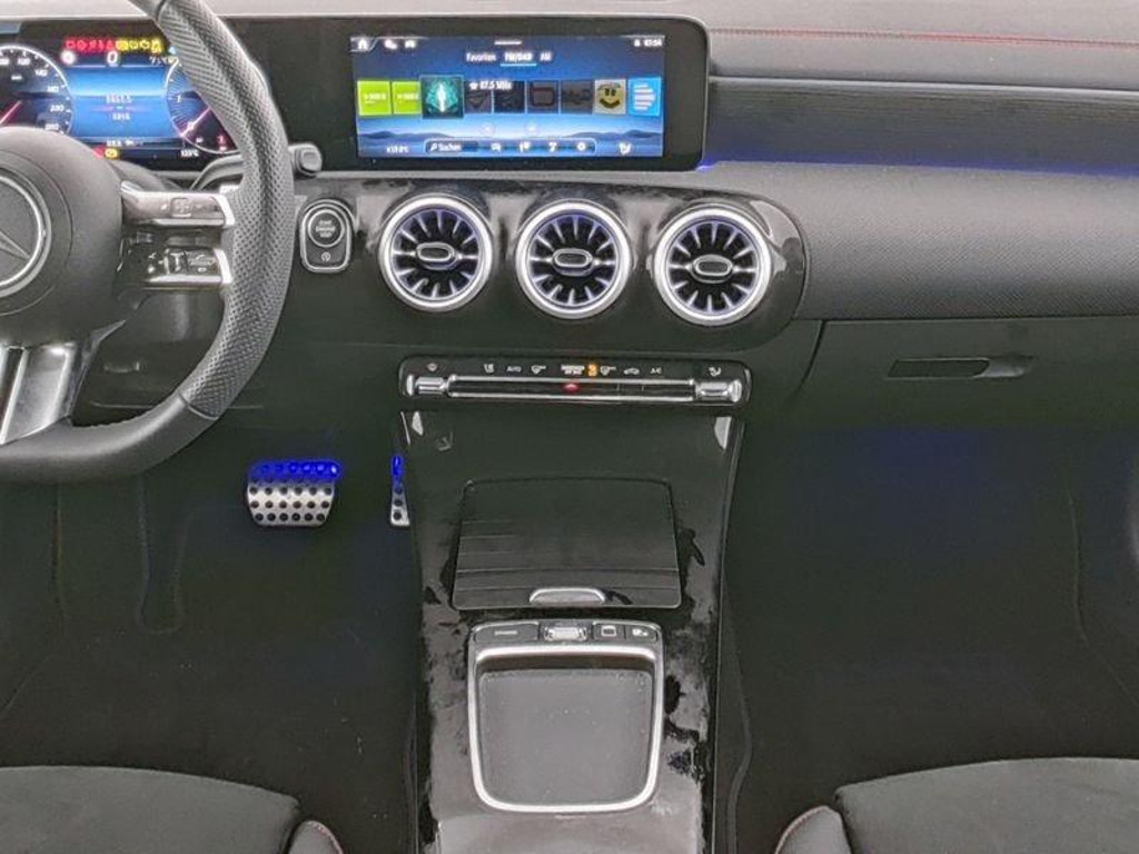 Mercedes-Benz CLA-Klasse CLA 220 AMG Line CLA 220 d