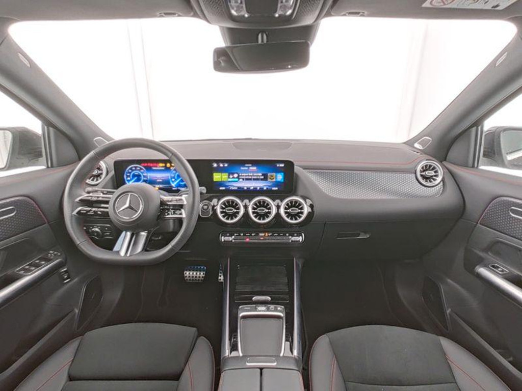 Mercedes-Benz E-Klasse EQA 4MATIC AMG Line 350