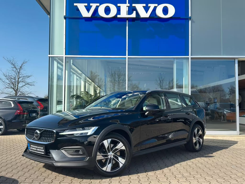 Volvo V60 Cross Country AWD Ultimate