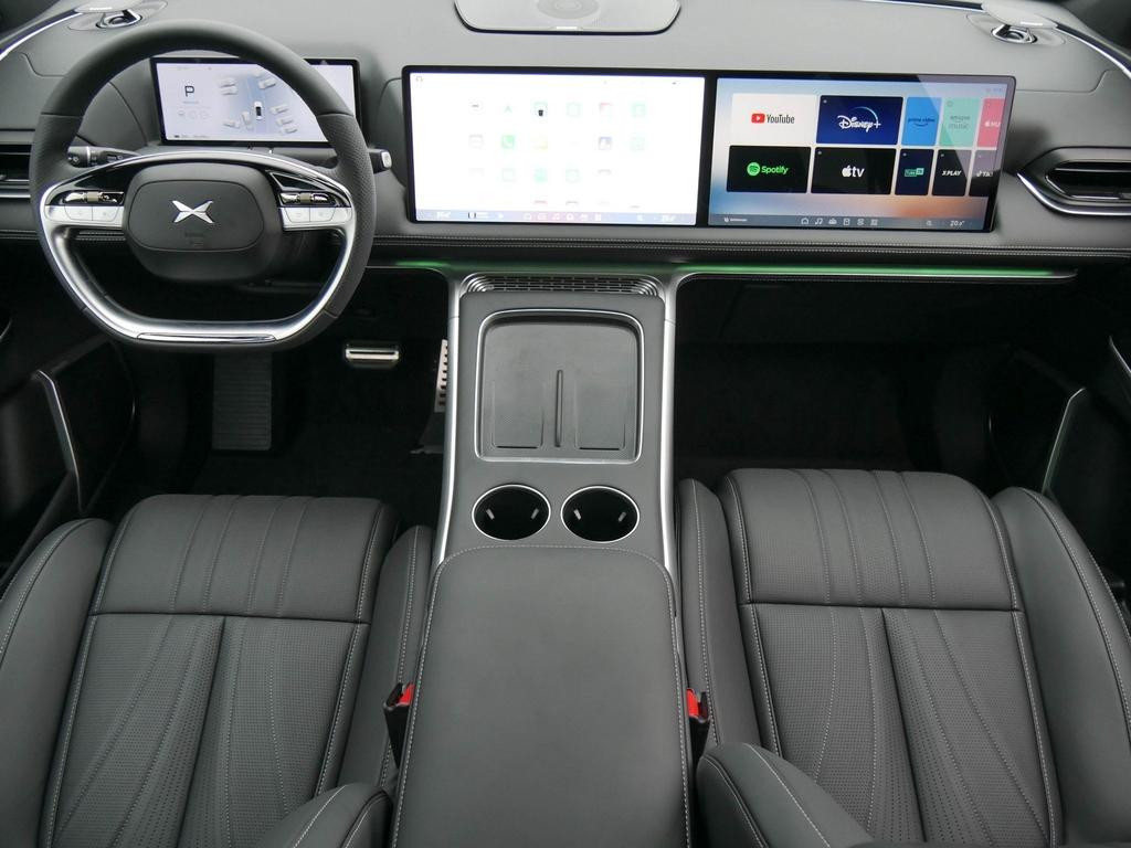 Xpeng G9