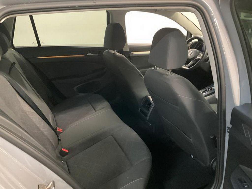 Volkswagen Golf DSG Variant 1.5 eTSI