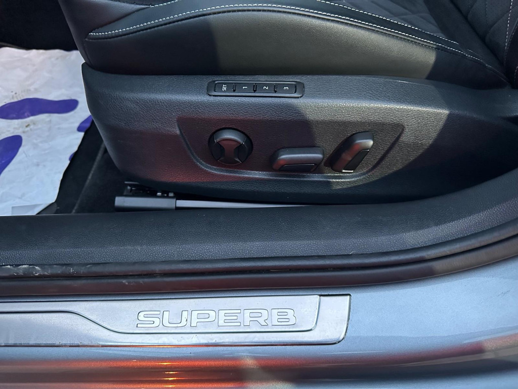 Skoda Superb Combi 4x4 Sportline 2.0 TSI