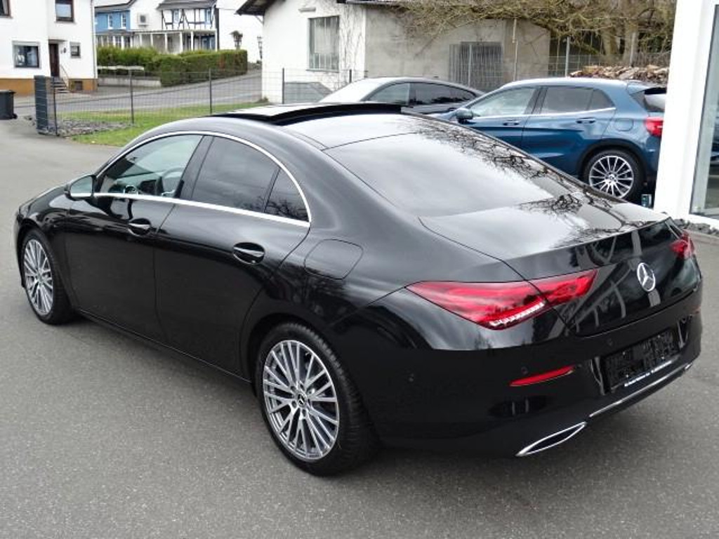 Mercedes-Benz CLA-Klasse CLA 180 Progressive CLA 180 d Sedan