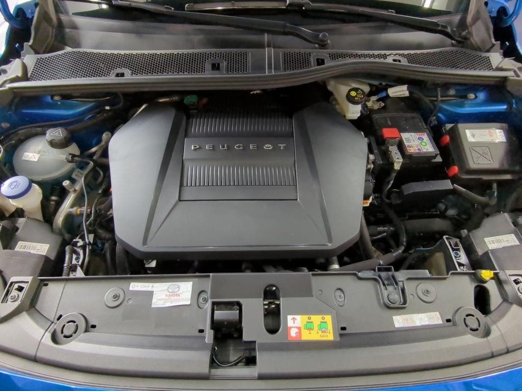 Peugeot e-208