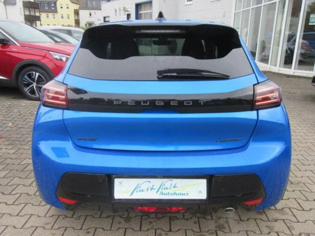 Peugeot e-208