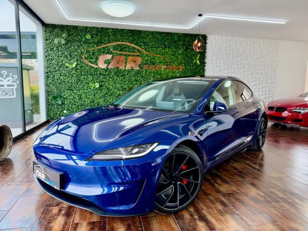 Tesla Model 3 Performance