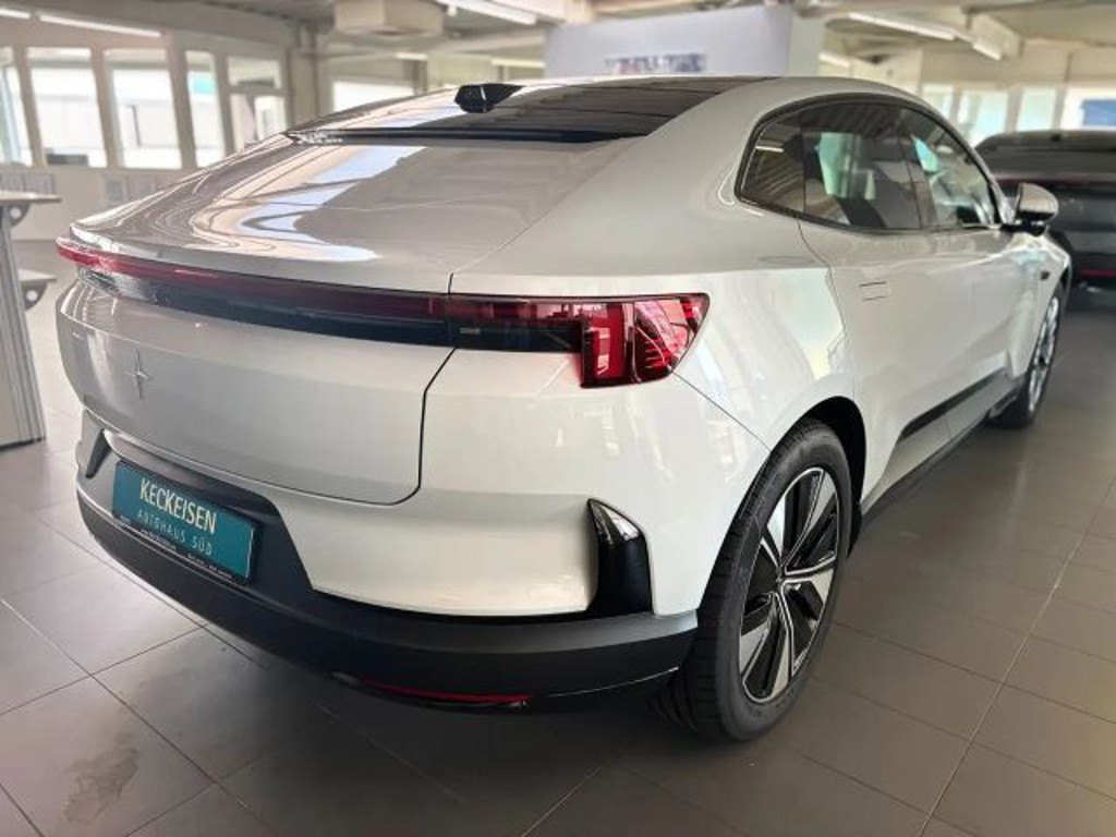 Polestar 4